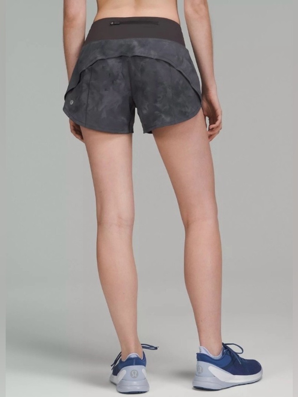 813. Lululemon Speed Up Lined Short